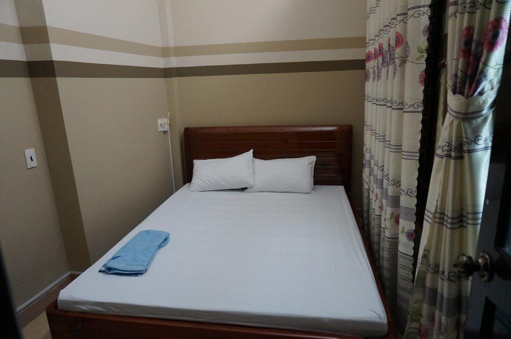 Thanh Lich Guesthouse Quang Ngai Esterno foto