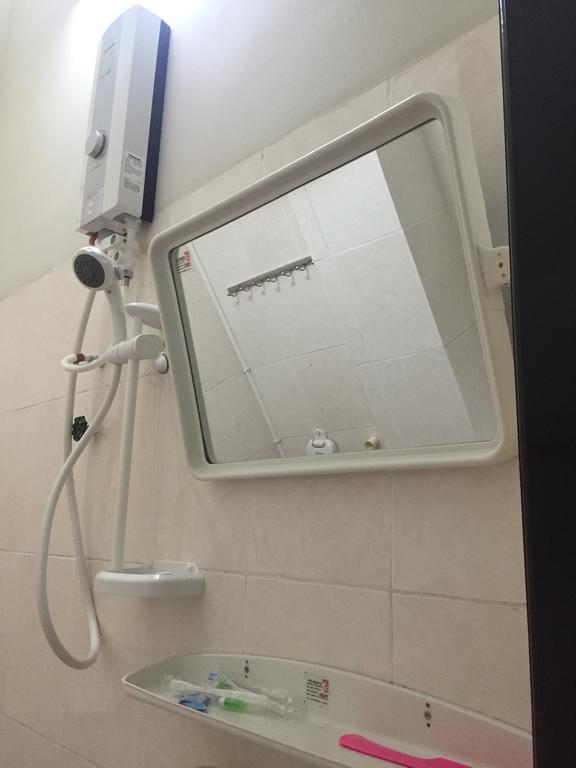 Thanh Lich Guesthouse Quang Ngai Esterno foto